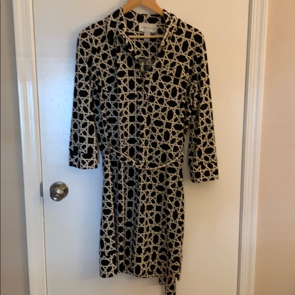 Donna Morgan geometric patterned dress